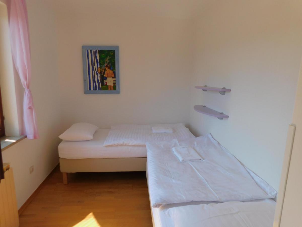 Apartma Mimoza Leilighet Jagodje Eksteriør bilde